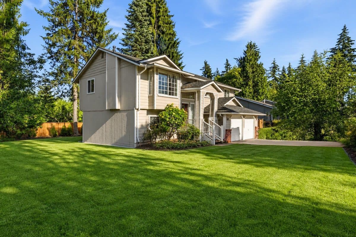 4BR Home w/ AC, Piano & Fast WiFi | Near Edmonds